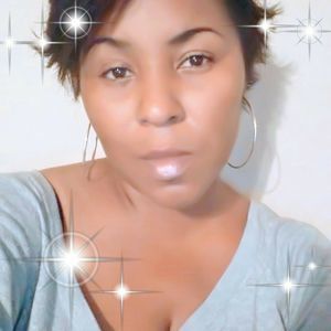 Meet your Posher, Raquel